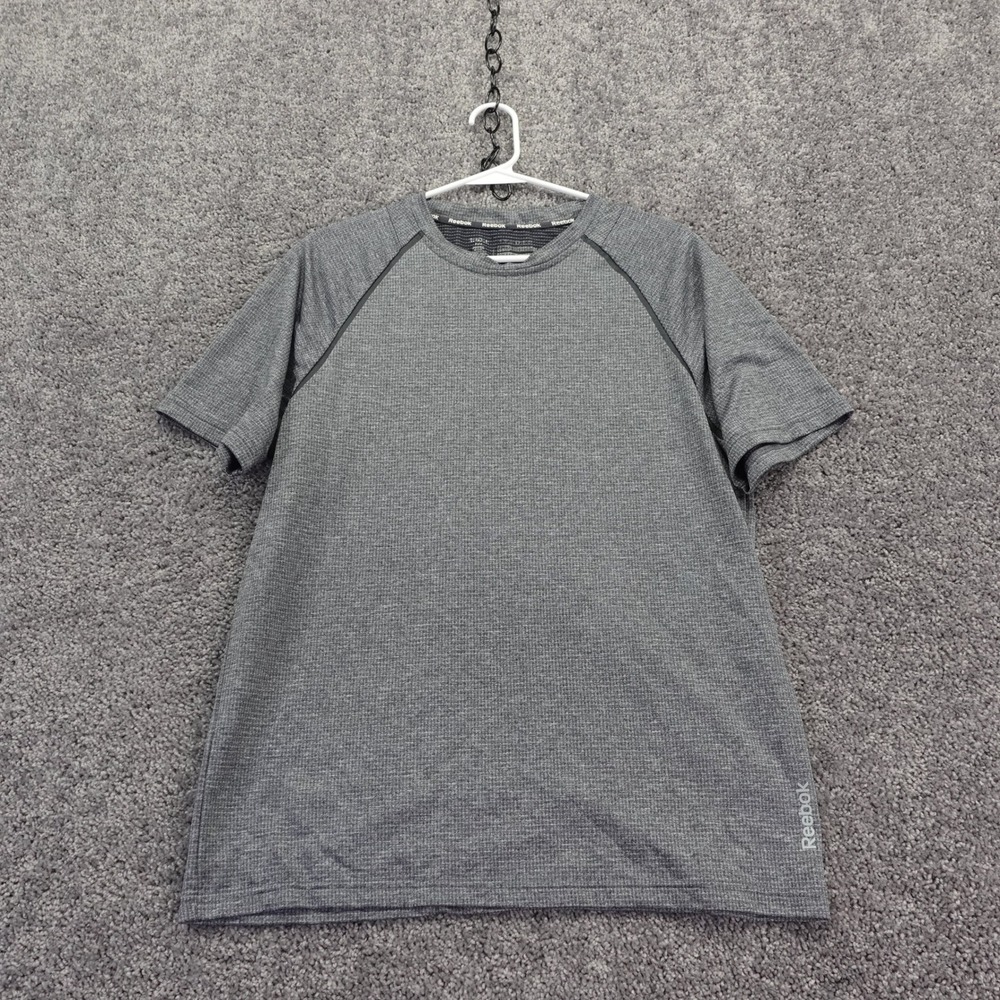 Reebok T Shirt Mens Medium Gray Performance Short Sleeve Athletic Activewear
